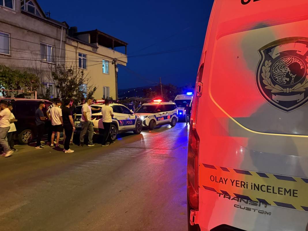 Ağabeyini pompalı tüfekle vurarak öldürdü! 4